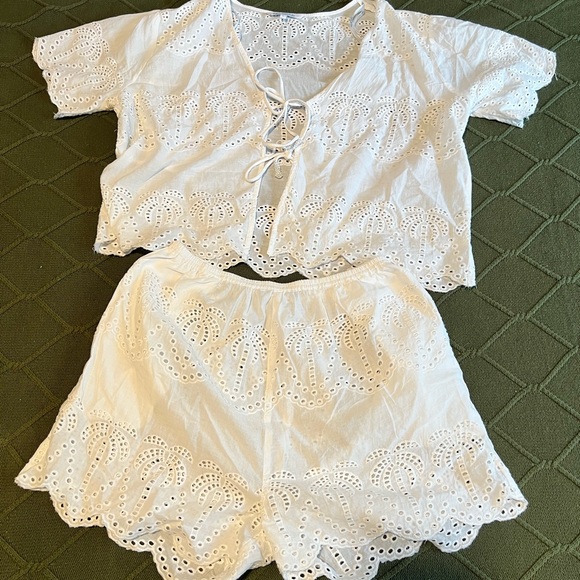 White Eyelet Lace Top and Shorts Set / Beach Coverup - Picture 2 of 15